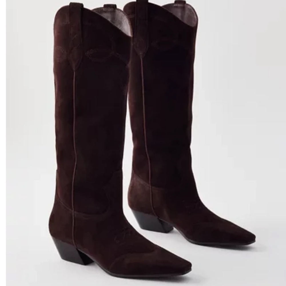 Steve Madden “Dollie”Cowboy Boot 👢